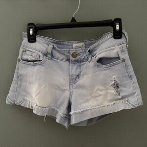 Celebrity Pink Junior's light wash denim short-shorts